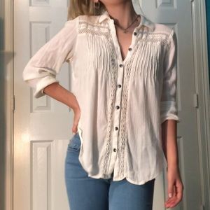 Small American Eagle Outfitters White Peasant Top
